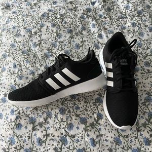 Worn Once! Adidas Cloudfoam Comfort